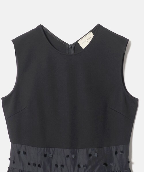 UNITED ARROWS(ユナイテッドアローズ)の「ドットリボン カットジャガード ワンピース ‐ウォッシャブル‐(ワンピース・レディース・ブラック/ネイビー・36/38)」の20枚目の写真