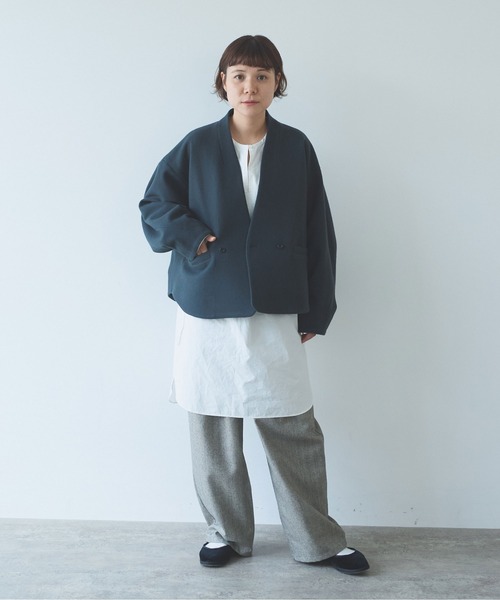 yuni(ユニ )の「super100 Wool cocoon double jacket(テーラードジャケット・レディース・パープル/チャコールグレー/ブラック/カーキ・FREE)」の14枚目の写真