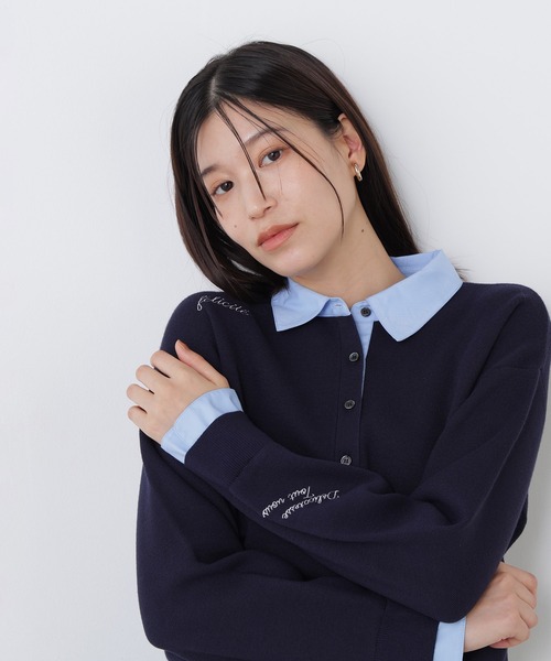 N.（N. Natural Beauty Basic）（エヌエヌナチュラルビューティーベーシック）の「シャツカラーロゴ刺繍ニット（ニット/セーター・レディース・グレー系その他/レッド系その他2/ネイビー系・FREE）」の2枚目の写真