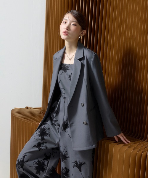 Kana(カナ)の「花柄フロッキ-ジャケットオールインワンパンツドレス2点セット パーティー 結婚式 お呼ばれ オケージョン デイリー(パンツドレス・レディース・チャコールグレー/ベージュ/ブラウン・M)」の8枚目の写真