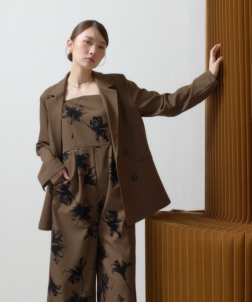 Kana(カナ)の「花柄フロッキ-ジャケットオールインワンパンツドレス2点セット パーティー 結婚式 お呼ばれ オケージョン デイリー(パンツドレス・レディース・チャコールグレー/ベージュ/ブラウン・M)」の18枚目の写真