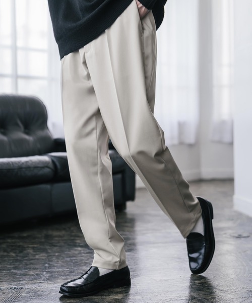 Rocky Monroe(ロッキーモンロー)の「TRストレッチ センタープレスワンタックテーパードイージーパンツ(スラックス・メンズ・チャコール/ブラック/オフホワイト/ブラウン・XL/M/L)」の7枚目の写真