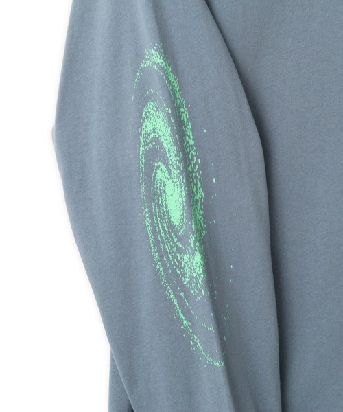 atmos（アトモス）の「atmos Quiet Chaos Print LS T-shirt / クワイエット カオス プリント LS T-シャツ（Tシャツ/カットソー・メンズ・ブラック/ブルー/ホワイト・XL/M/XXL/L）」の7枚目の写真