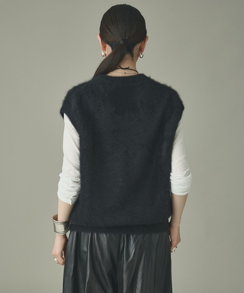 Curensology(カレンソロジー)の「Curensology(カレンソロジー)/FOXカシミヤニットベスト(ニット/セーター・レディース・ブラウン系その他/ブラック・FREE)」の8枚目の写真