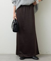サイドスリットサテンスカート