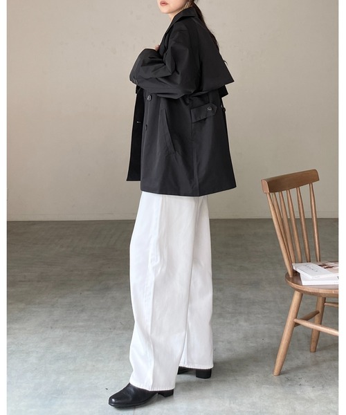 She's Closet(シーズクローゼット)の「ダブルボタン テーラードカラー ミドル丈 オーバーサイズ トレンチコート(トレンチコート・レディース・ブラック/アイボリー・FREE)」の9枚目の写真