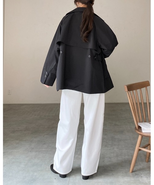 She's Closet(シーズクローゼット)の「ダブルボタン テーラードカラー ミドル丈 オーバーサイズ トレンチコート(トレンチコート・レディース・ブラック/アイボリー・FREE)」の10枚目の写真