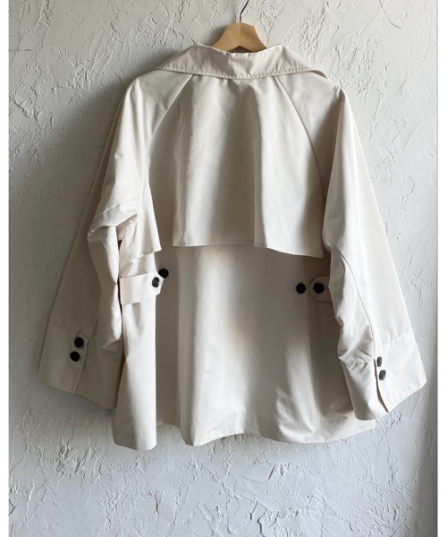 She's Closet(シーズクローゼット)の「ダブルボタン テーラードカラー ミドル丈 オーバーサイズ トレンチコート(トレンチコート・レディース・ブラック/アイボリー・FREE)」の15枚目の写真
