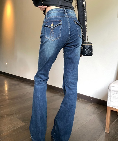 FLINEA(フリネア)の「フレアデニムパンツ(デニムパンツ・レディース・ダークブルー・S/M/L/XL)」の5枚目の写真