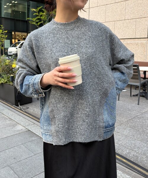 Jena espace merveilleux(ジェナ エスパスメルヴェイユ)の「デニムドッキングニット 秋服(ニット/セーター・レディース・アイボリー/グレー・FREE)」の11枚目の写真