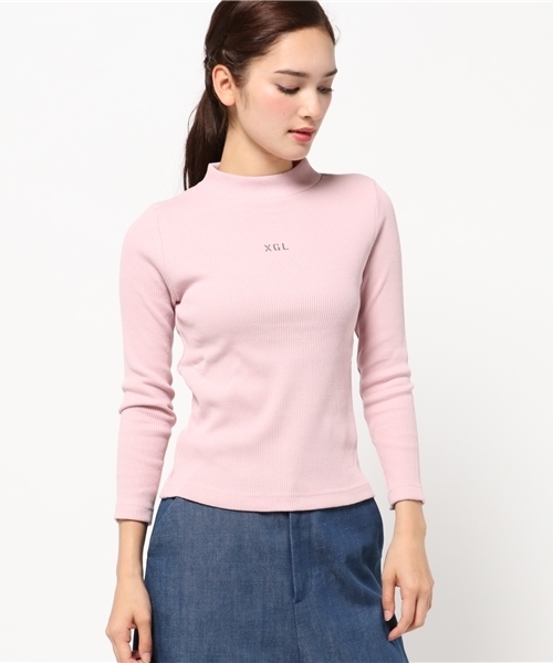 X-girl(エックスガール)の「RIB BOTTLE NECK L/S TOPS /トップス/ハイネック/タートルネック/ボトルネック/リブ/シンプル/ロゴ(Tシャツ/カットソー・レディース・マルチ/ホワイト/ピンク/ブラック・1/2)」の3枚目の写真