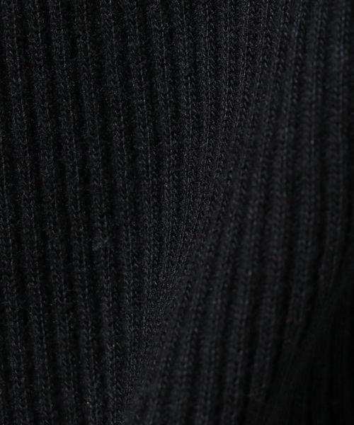 X-girl(エックスガール)の「RIB BOTTLE NECK L/S TOPS /トップス/ハイネック/タートルネック/ボトルネック/リブ/シンプル/ロゴ(Tシャツ/カットソー・レディース・マルチ/ホワイト/ピンク/ブラック・1/2)」の12枚目の写真