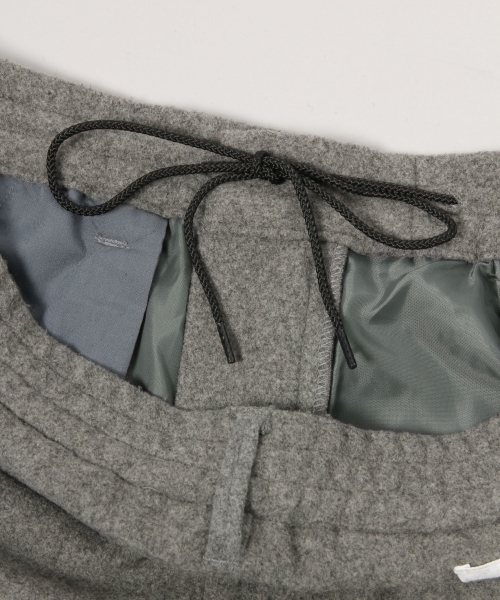 RAGEBLUE（レイジブルー）の「＜洗えるパンツ＞メリノウールレギュラートラウザー/725398（その他パンツ・メンズ・グレー/キャメル/ダークグレー/ネイビー/ブラック・SMALL/LARGE/MEDIUM）」の21枚目の写真