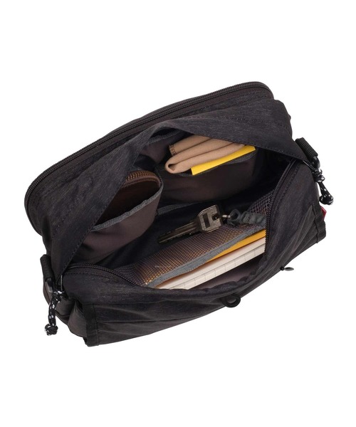 COLEMAN（コールマン）の「ウォーカーポーチ（ボディバッグ/ウエストポーチ・レディース・ライトグレー/スカイブルー/ブラック/ネイビー/グレー/レッド/オリーブ/サンドベージュ/ダークパープル/ブルーグレー/ブラウン系カモフラージュ/ダークグリーン/ライトブラック/ホワイト×ブラック/グリーン系その他/ホワイト/ブルー/ブラック系その他/ベージュ系その他・ONE SIZE/2L）」の22枚目の写真