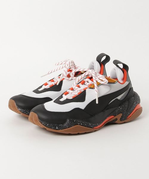 PUMA（プーマ）の「サンダー エレクトリック（スニーカー・メンズ・ホワイト/グレー・23.5cm/24.5cm/25.5cm/26.5cm/27.5cm/28.5cm/23.0cm/24.0cm/25.0cm/26.0cm/27.0cm/28.0cm）」の2枚目の写真