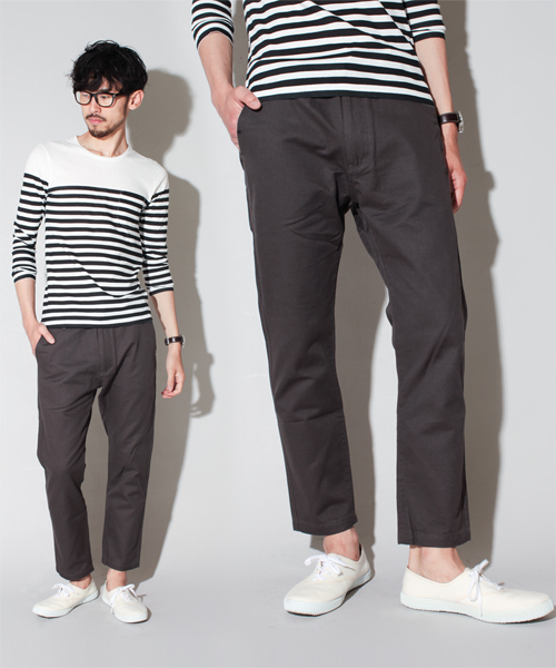 NANO universe（ナノユニバース）の「NUスラブチノクロップドボトム（チノパンツ・メンズ・ブラック/チャコール/ベージュ/ホワイト・SMALL/MEDIUM/LARGE/X-LARGE）」の4枚目の写真