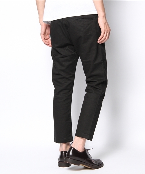 NANO universe（ナノユニバース）の「NUスラブチノクロップドボトム（チノパンツ・メンズ・ブラック/チャコール/ベージュ/ホワイト・SMALL/MEDIUM/LARGE/X-LARGE）」の14枚目の写真