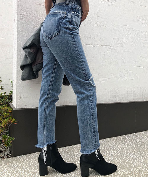 TRUNC（トランクエイティーエイト）の「Ripped Tapered Denim（デニムパンツ・レディース・ライトブルー・23inch/24inch/25inch）」の8枚目の写真