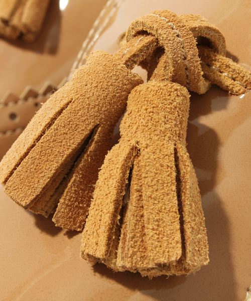 Chico(チコ)の「タッセルシューズ(その他シューズ・レディース・ブラック/ベージュ/ピンク・SMALL/LARGE/MEDIUM)」の7枚目の写真