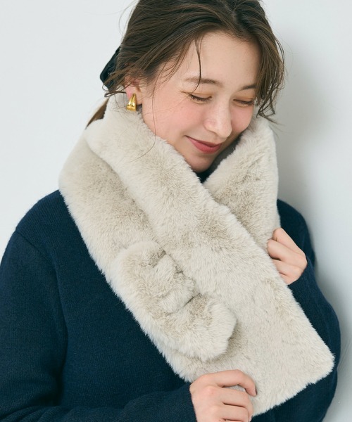 coca（coca）（コカ）の「＼新色追加／フェイクファーティペット【ワイドタイプ】（ストール/ショール・レディース・ブラック/ブラウン/ピンク/ライトベージュ/ベージュ/グレー/ライトグレー/グレー系その他/ブルー/ピンク系その他/チャコール/レオパード/B/ライトブルー/A/ダークブルー/ダークベージュ・ONE SIZE）」の20枚目の写真