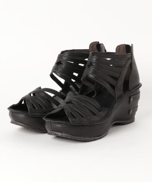 Hina Day Green（ヒナデイグリーン）の「カットワークデザインウェッジサンダル（サンダル・レディース・オレンジ系その他/ブルー系その他/キャメル/ブラック/グレー系その他・L/M/LL/3L/S）」の2枚目の写真