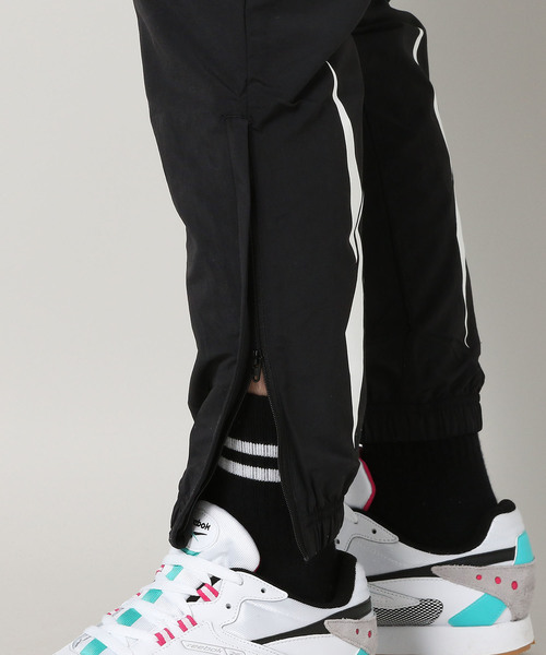 Reebok（リーボック）の「ロスト ファウンド ベクタートラック パンツ LF VECTOR TRACK PANTS BK5105（その他パンツ・メンズ・ブラック・SMALL/MEDIUM/LARGE/X-LARGE/X-SMALL）」の11枚目の写真
