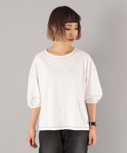 PAGEBOY(ページボーイ)の「ハイショクステッチ5袖プルオーバー(Tシャツ/カットソー・レディース・ホワイト/レッド/ライトベージュ・FREE)」の4枚目の写真