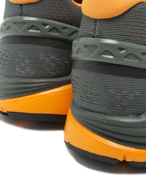 SHIPS(シップス)の「NIKE: 『LUNAR GLIDE +5』(スニーカー・メンズ・チャコールグレー・9/9.5/8.5/11/10.5/10/8)」の5枚目の写真