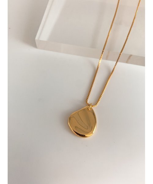 mou（モウ）の「デコボコロングネックレス（ネックレス・レディース・ゴールド・FREE）」の4枚目の写真