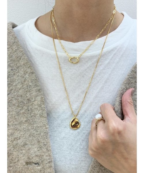 mou（モウ）の「デコボコロングネックレス（ネックレス・レディース・ゴールド・FREE）」の5枚目の写真