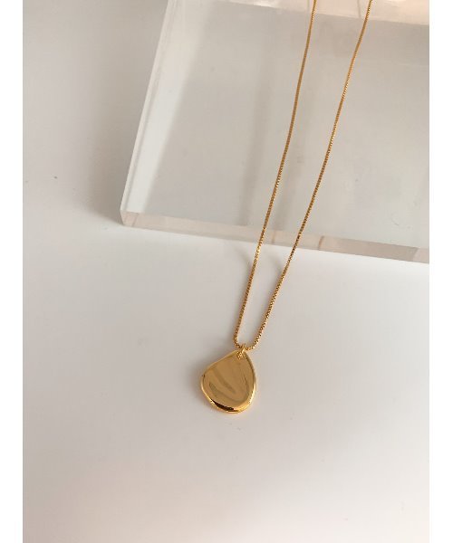 mou（モウ）の「デコボコロングネックレス（ネックレス・レディース・ゴールド・FREE）」の9枚目の写真