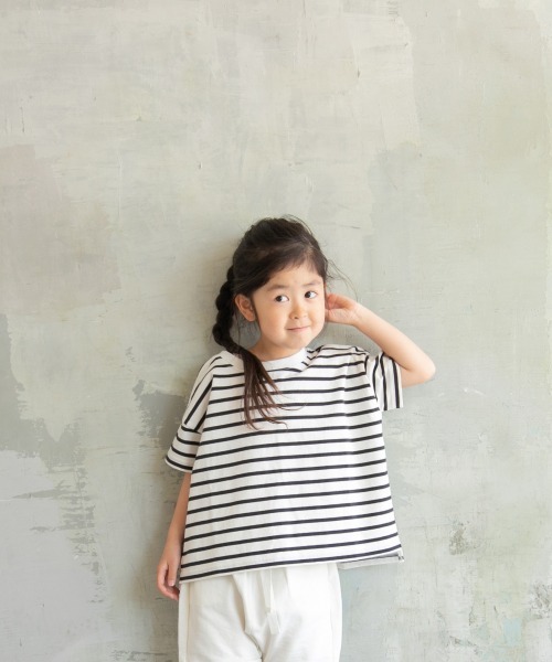 LOWRYS FARM（ローリーズファーム）の「ＵＳＡボーダーＳＳ　886106（Tシャツ/カットソー・キッズ・ブラック/ベージュ/カーキ/ピンク/イエロー・MEDIUM/LARGE/X-LARGE）」の2枚目の写真