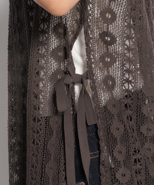 niko and...(ニコアンド)の「クロシェレースベスト(ベスト・レディース・ブラック/ブラウン/アイボリー・FREE)」の9枚目の写真