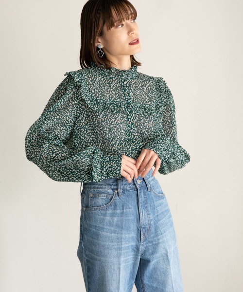 LOWRYS FARM（ローリーズファーム）の「ヴィンテージフラワーＢＬ　892999（シャツ/ブラウス・レディース・ホワイト/ブラック/グリーン・FREE）」の3枚目の写真