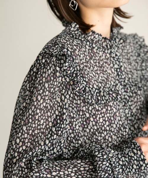 LOWRYS FARM（ローリーズファーム）の「ヴィンテージフラワーＢＬ　892999（シャツ/ブラウス・レディース・ホワイト/ブラック/グリーン・FREE）」の12枚目の写真