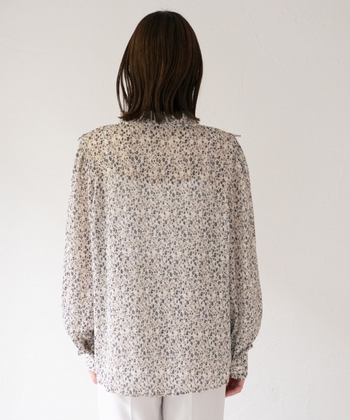 LOWRYS FARM（ローリーズファーム）の「ヴィンテージフラワーＢＬ　892999（シャツ/ブラウス・レディース・ホワイト/ブラック/グリーン・FREE）」の15枚目の写真