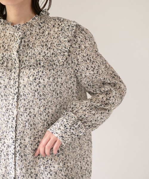 LOWRYS FARM（ローリーズファーム）の「ヴィンテージフラワーＢＬ　892999（シャツ/ブラウス・レディース・ホワイト/ブラック/グリーン・FREE）」の9枚目の写真