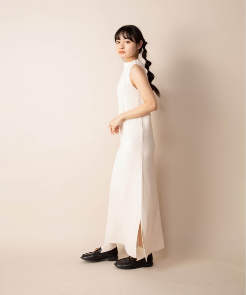 Mysa&Liina（ミーサリーナ）の「セットアップニットワンピース（ワンピース・レディース・ベージュ/オフホワイト/ラベンダー/キャメル・M）」の8枚目の写真