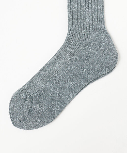 BEAMS LIGHTS(ビームスライツ)の「BEAMS LIGHTS / グリッター リブ ソックス(ソックス/靴下・レディース・ブラック/シルバー・ONE SIZE)」の4枚目の写真