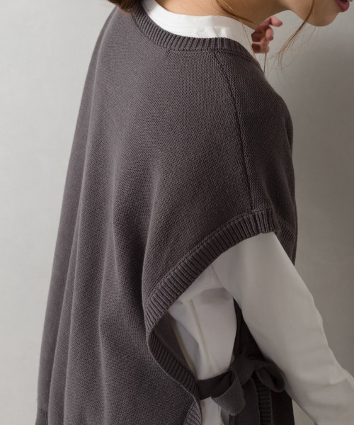 SpRay（スプレイ）の「サイドリボンニットベスト（ベスト・レディース・ブルー/ブラック/モカ/チャコールグレー/グレイッシュベージュ・FREE）」の3枚目の写真