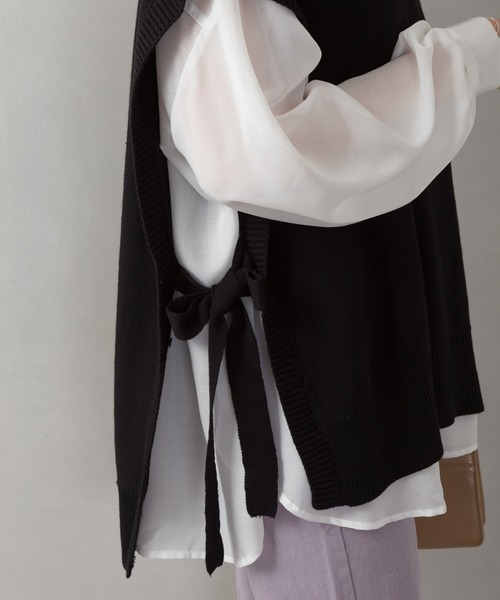 SpRay（スプレイ）の「サイドリボンニットベスト（ベスト・レディース・ブルー/ブラック/モカ/チャコールグレー/グレイッシュベージュ・FREE）」の2枚目の写真