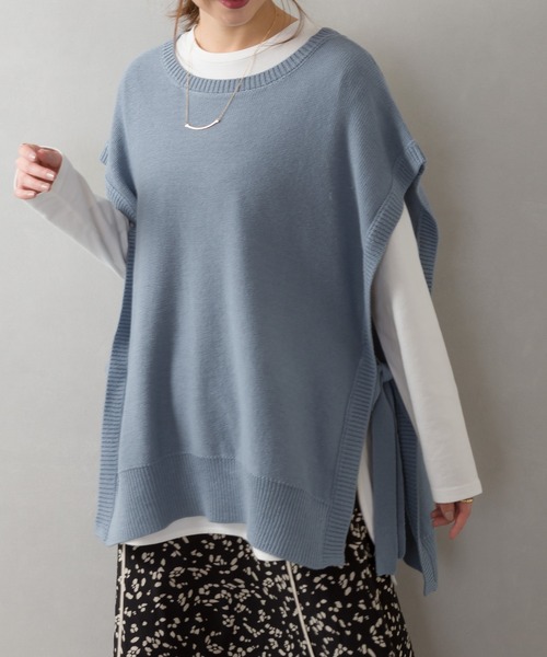 SpRay（スプレイ）の「サイドリボンニットベスト（ベスト・レディース・ブルー/ブラック/モカ/チャコールグレー/グレイッシュベージュ・FREE）」の21枚目の写真