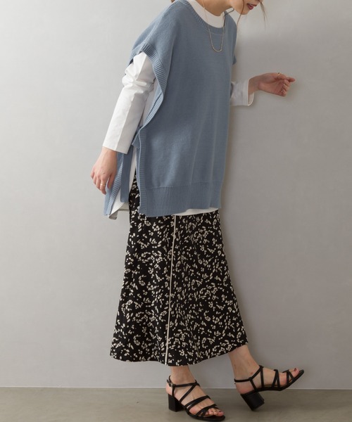 SpRay（スプレイ）の「サイドリボンニットベスト（ベスト・レディース・ブルー/ブラック/モカ/チャコールグレー/グレイッシュベージュ・FREE）」の16枚目の写真