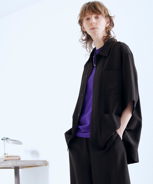 ENDER PRODUCTS（エンダープロダクツ）の「◆上下セット◆ビッグシルエット ブライトポプリン S/Sワークシャツセットアップ/ビッグシルエット ワイドワークシャツ/タックワイド ショートパンツ セットアップ【ENDER PRODUCTS/エンダープロダクツ】（セットアップ・メンズ・ブラック/ブラウン/グレイッシュベージュ/ライラック/キナリ/グレイッシュブルー・M/L）」の8枚目の写真