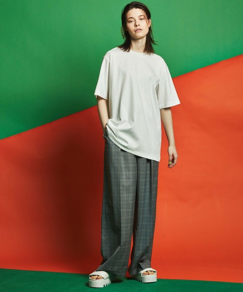 MAISON SPECIAL（メゾンスペシャル）の「【ZOZOTOWN限定】《ユニセックスアイテム》マーセライズスムースTシャツ【MAISON SPECIAL/メゾンスペシャル】（Tシャツ/カットソー・メンズ・オフホワイト/ライトグリーン/パープル・0/1/2）」の5枚目の写真