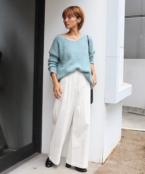 Ungrid（アングリッド）の「Vネックニット（ニット/セーター・レディース・ベージュ・FREE）」の8枚目の写真