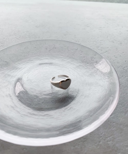 iso（イソ）の「マットメタルハートリング（リング・レディース・シルバー/ゴールド・FREE）」の12枚目の写真