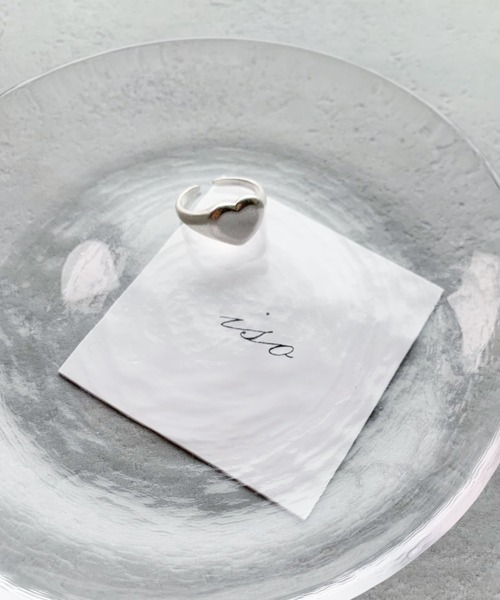 iso（イソ）の「マットメタルハートリング（リング・レディース・シルバー/ゴールド・FREE）」の8枚目の写真