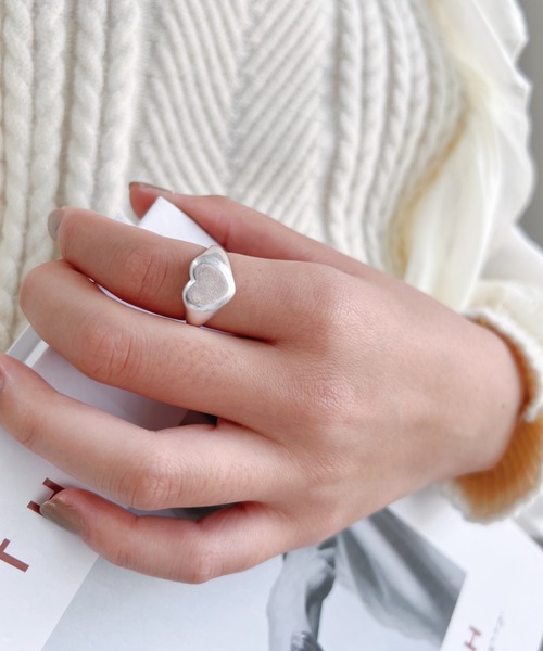 iso（イソ）の「マットメタルハートリング（リング・レディース・シルバー/ゴールド・FREE）」の22枚目の写真