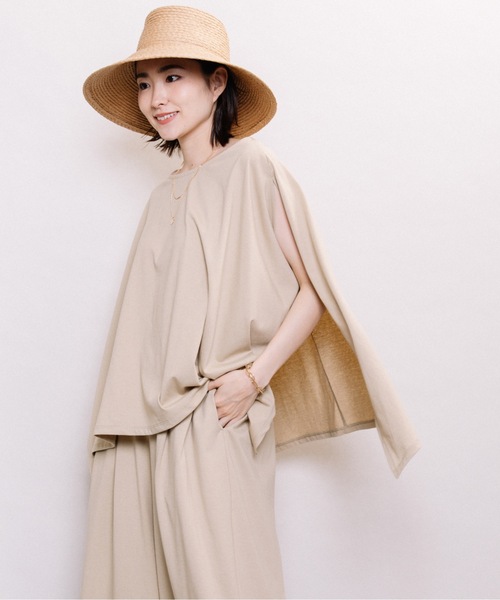 ELVENCE DEUX(エルベンスドゥ)の「キレイメポンチョ【SETUP可】(Tシャツ/カットソー・レディース・ブラック/ベージュ/ピンク/モカ/グリーン・FREE)」の1枚目の写真